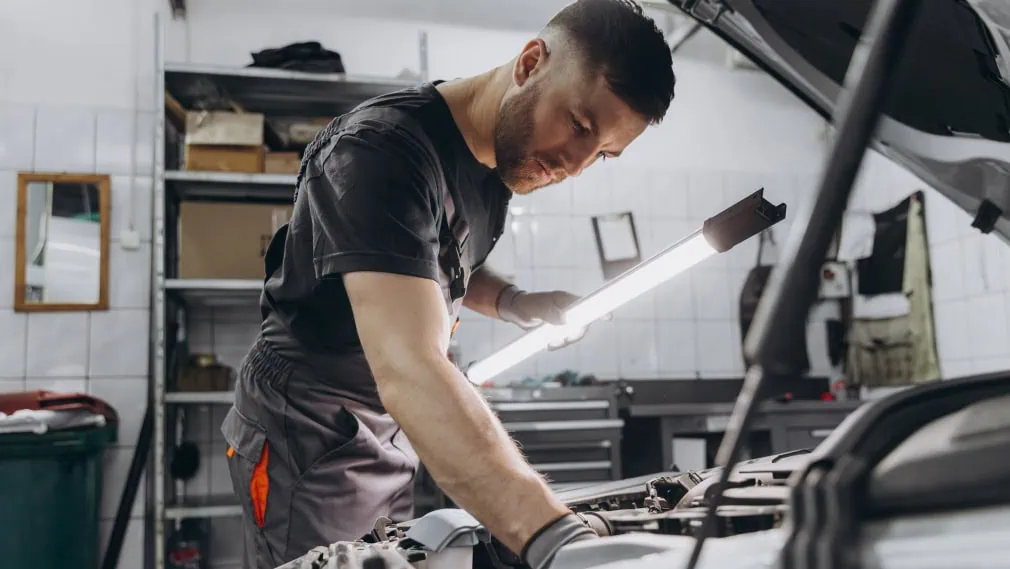 Autoreparatur in der Nähe in Rösrath
